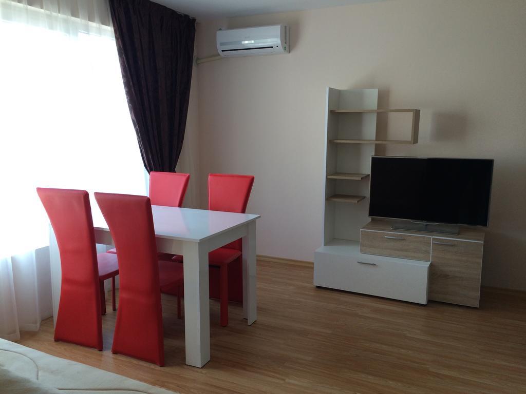 Beach Aparthotel Salt Lake Pomorie Exteriör bild