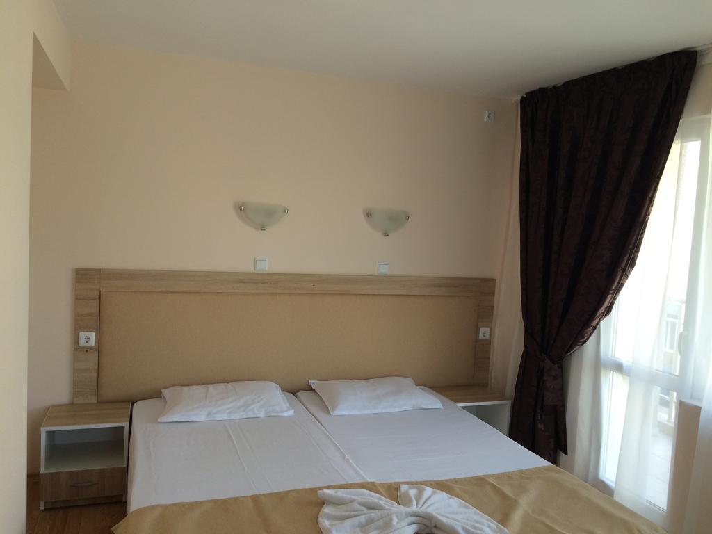 Beach Aparthotel Salt Lake Pomorie Exteriör bild